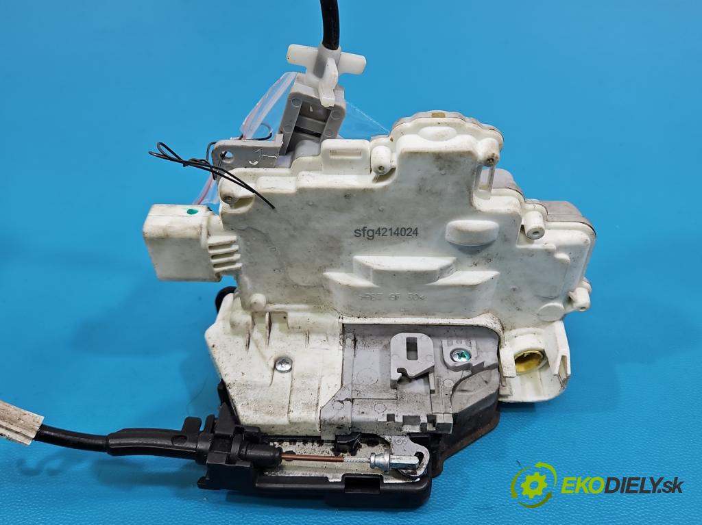 Vw Passat B7 2010-2014 2.0 tdi 140 HP manual 103 kW 1968 cm3 5- zámok predné ľavý