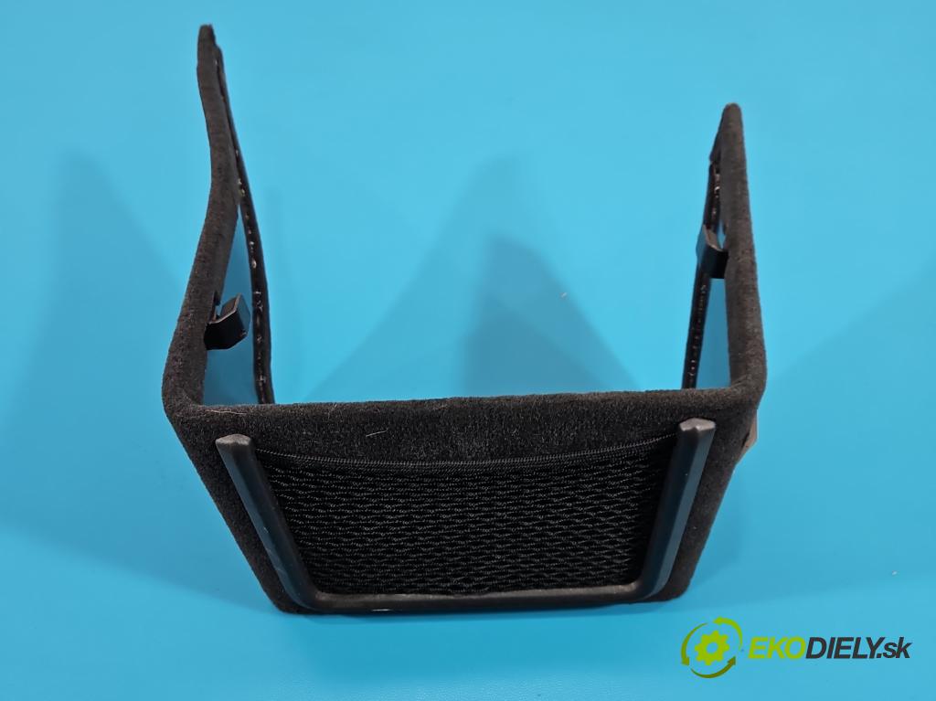 Bmw i3 2013–2022 0.0 elektrický: 170 HP automatic 125 kW 1 cm3 5- kryt plast 9283038