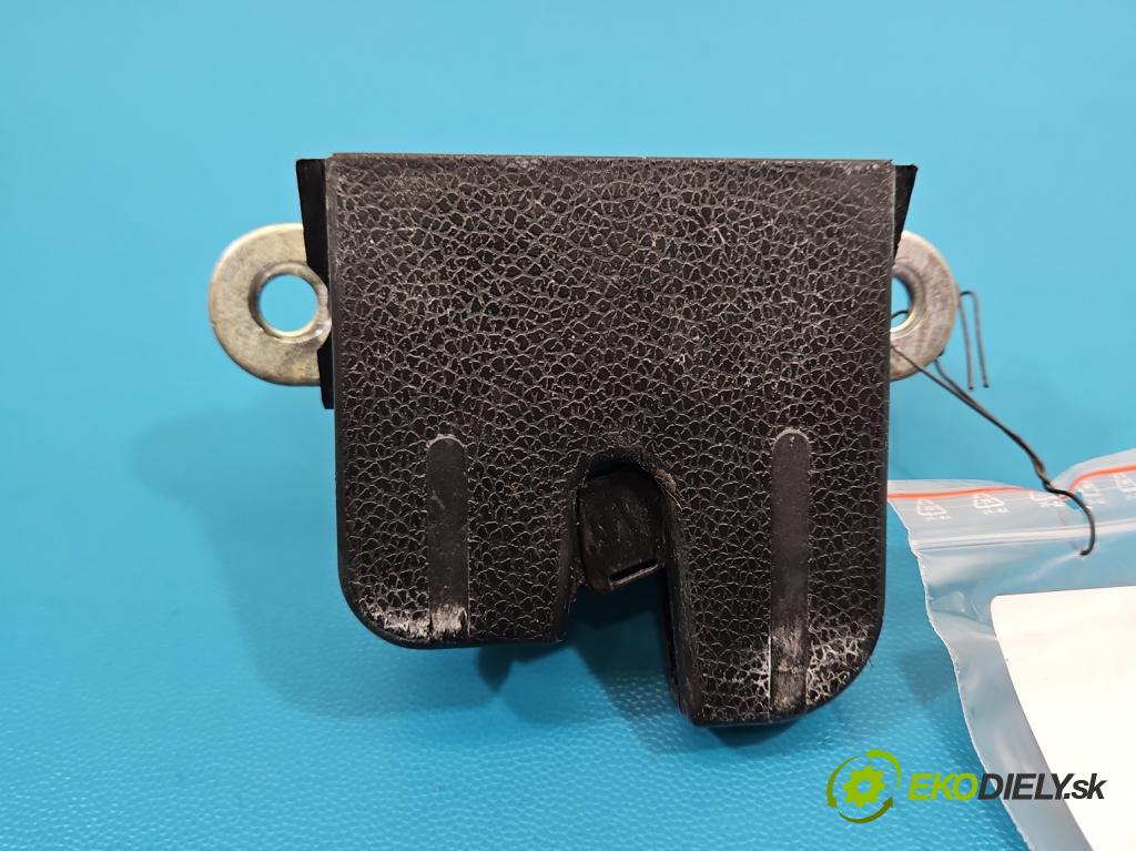 Vw Passat B7 2010-2014 2.0 tdi 140 HP manual 103 kW 1968 cm3 5- zámok kufrové dvere zadné 5K0827505A