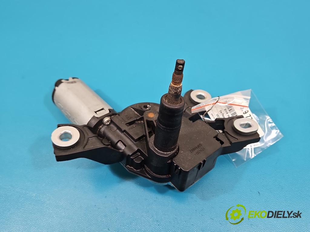 Vw Passat B7 2010-2014 2.0 tdi 140 HP manual 103 kW 1968 cm3 5- motor stieračov zadné 3C9955711A