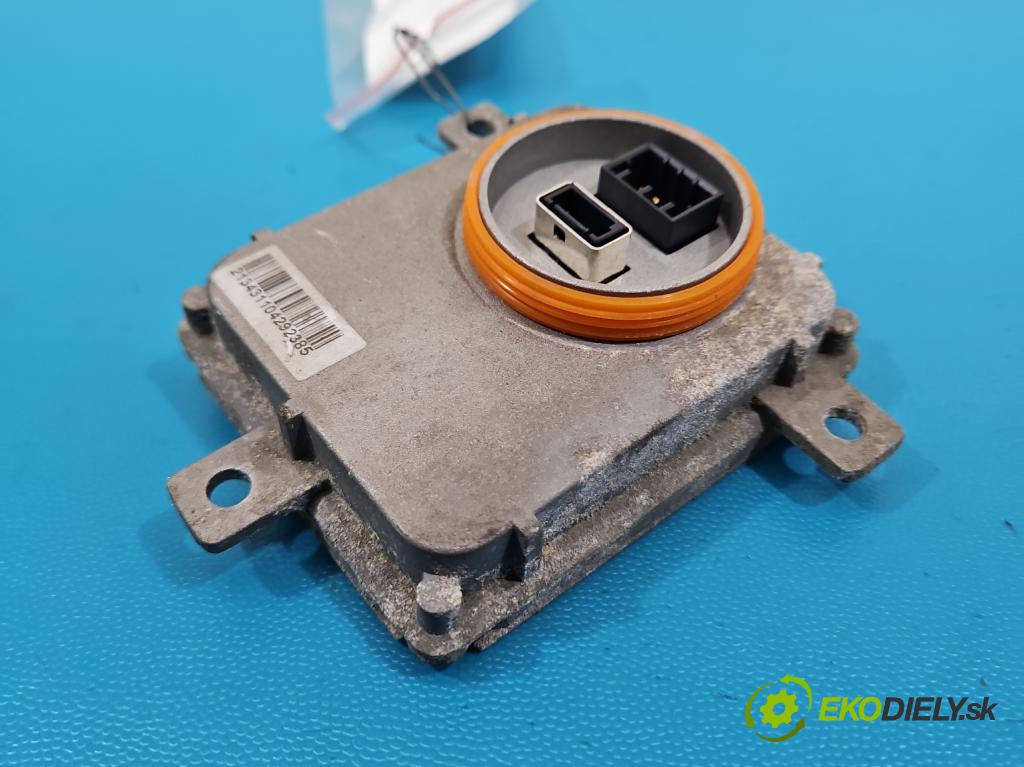 Vw Passat B7 2010-2014 2.0 tdi 140 HP manual 103 kW 1968 cm3 5- střídač: xenon 8K0941597B (Riadiaca jednotka xenónu)