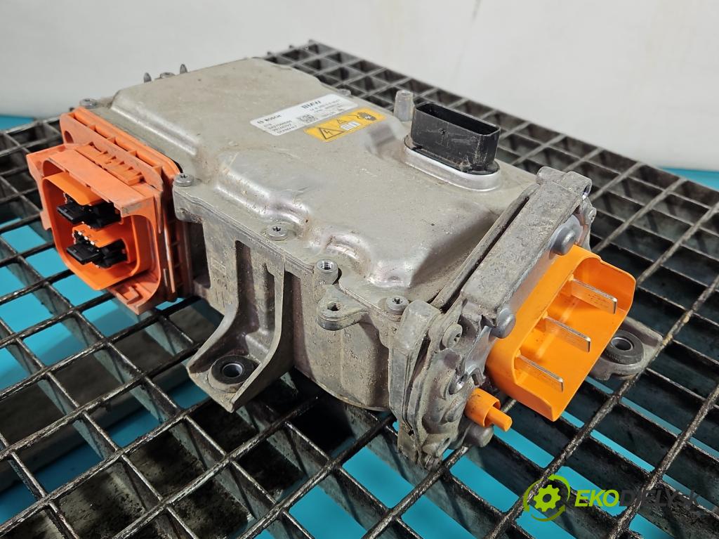 Bmw i3 2013–2022 0.0 elektrický: 170 hp automatic 125 kW 1 cm3 5- měnič aktuální: 0437508569