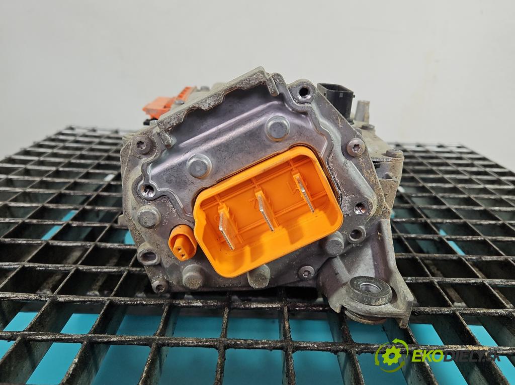 Bmw i3 2013–2022 0.0 elektrický: 170 HP automatic 125 kW 1 cm3 5- střídač: prúd 0437508569