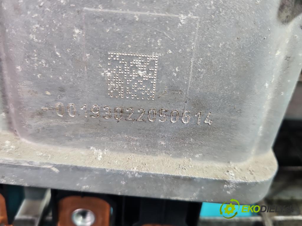 Bmw i3 2013–2022 0.0 elektrický: 170 hp automatic 125 kW 1 cm3 5- měnič aktuální: 8642609