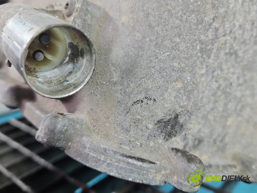 Bmw i3 2013–2022 0.0 elektrický: 170 hp automatic 125 kW 1 cm3 5- měnič aktuální: 8647316