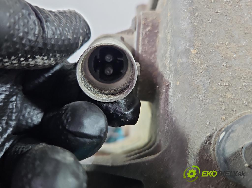 Bmw i3 2013–2022 0.0 elektrický: 170 hp automatic 125 kW 1 cm3 5- měnič aktuální: 8647316