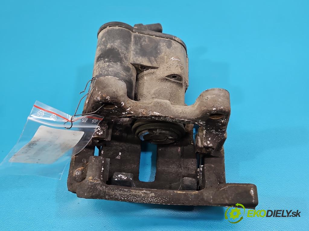 Vw Passat B7 2010-2014 2.0 tdi 140 hp manual 103 kW 1968 cm3 5- brzdič zadní levý  (Klika dveří ostatní)