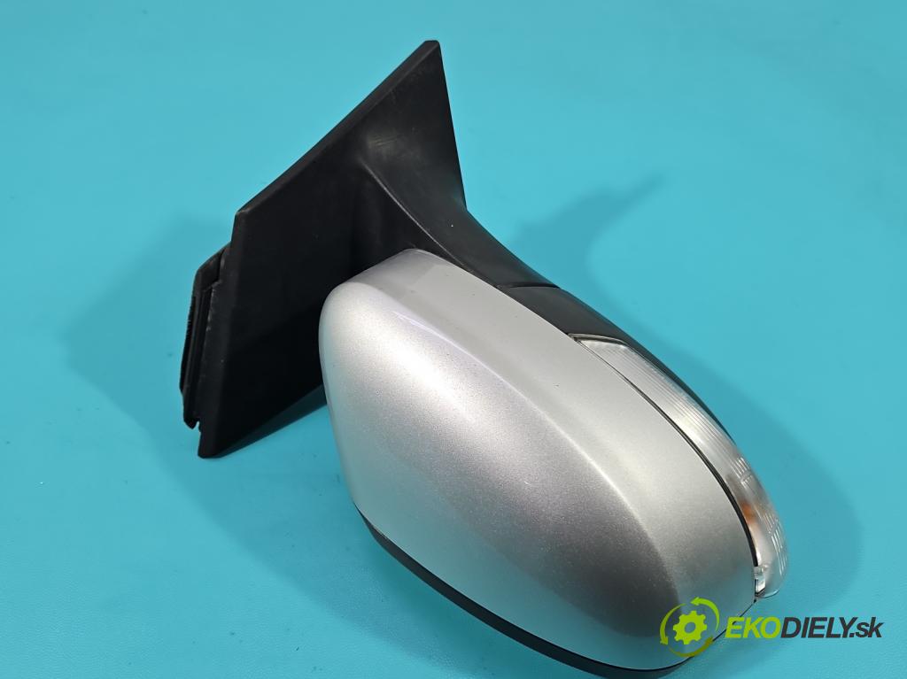 Ford Focus Mk3 2010-2018 1.5 tdci 95 HP manual 70 kW 1499 cm3 5- zrkadlo pravé  (Kľučka dverí ostatné)