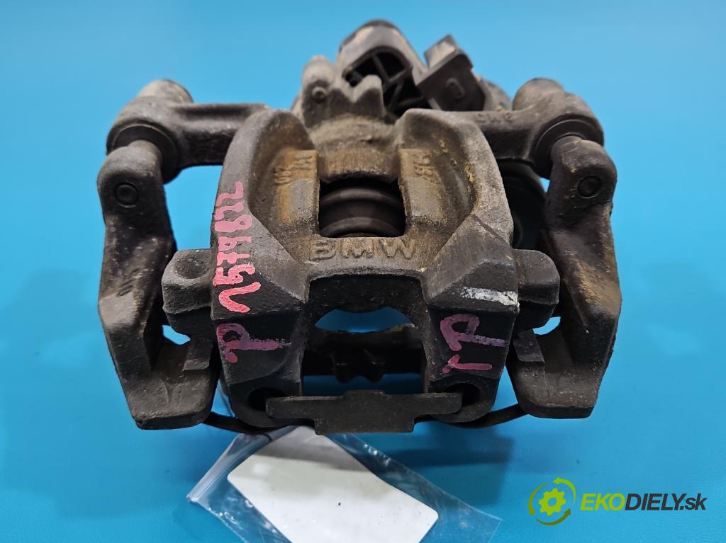 Bmw i3 2013–2022 0.0 elektrický: 170 hp automatic 125 kW 1 cm3 5- brzdič zadní pravý 6853858 (Klika dveří ostatní)