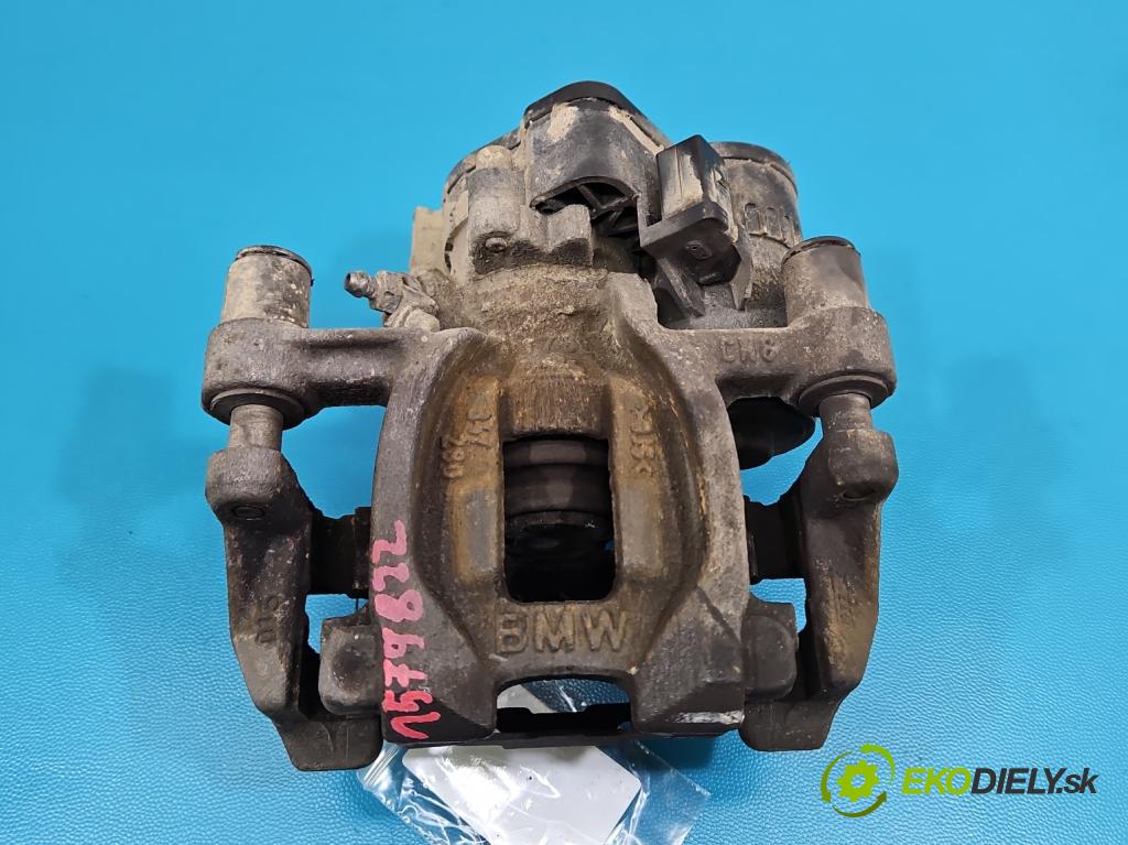 Bmw i3 2013–2022 0.0 elektrický: 170 hp automatic 125 kW 1 cm3 5- brzdič zadní pravý 6853858 (Klika dveří ostatní)