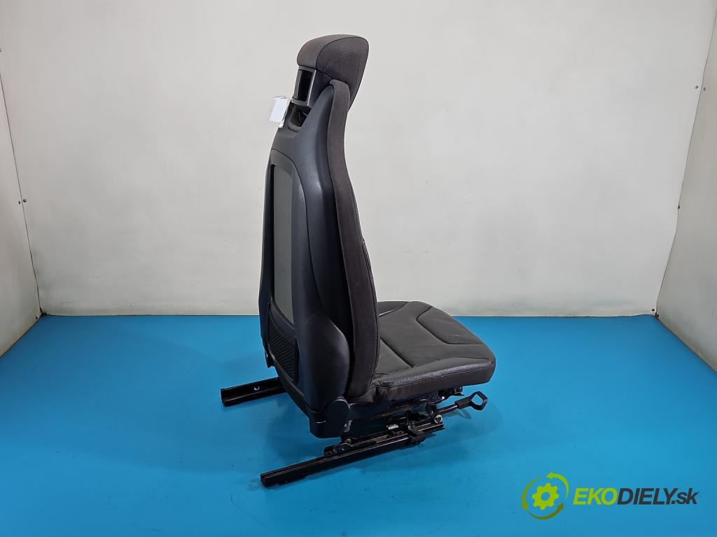 Bmw i3 2013–2022 0.0 elektrický: 170 hp automatic 125 kW 1 cm3 5- Sedadlo levý  (Sedadlo)