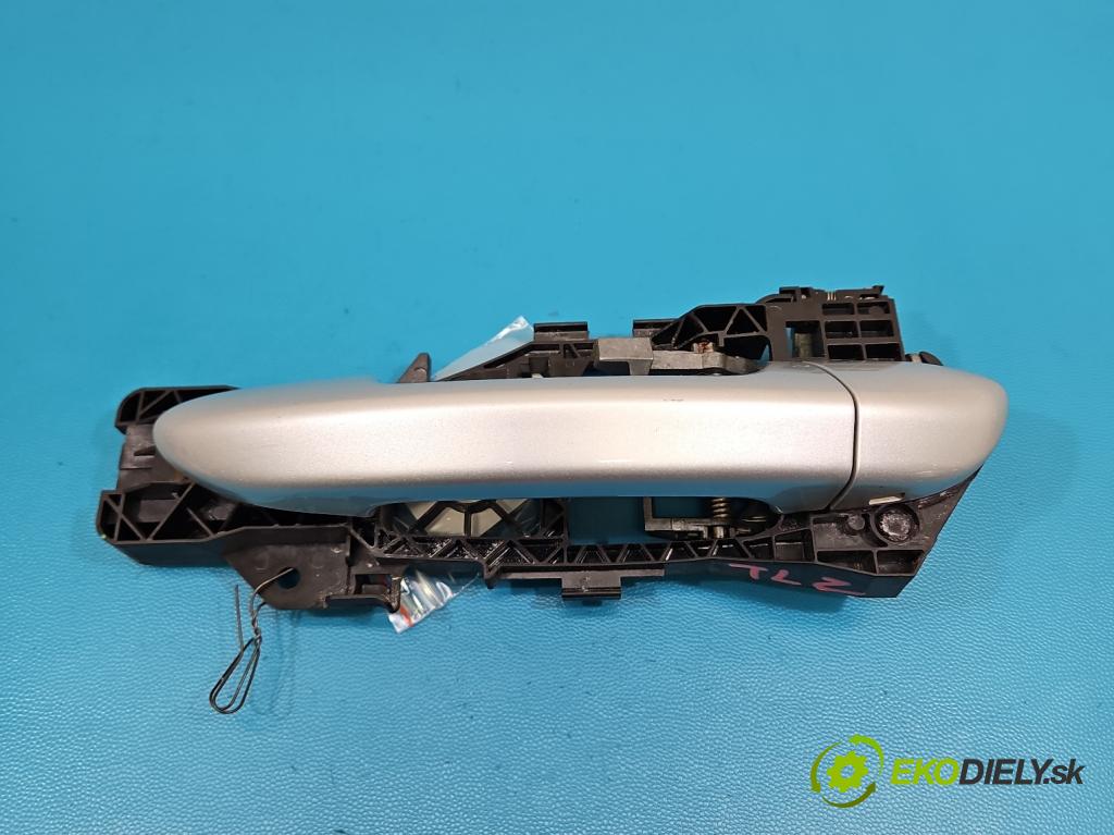 Vw Passat B7 2010-2014 2.0 tdi 140 HP manual 103 kW 1968 cm3 5- rukoväť zadné ľavé mimo: 3C0837885J (Kľučka dverí ostatné)