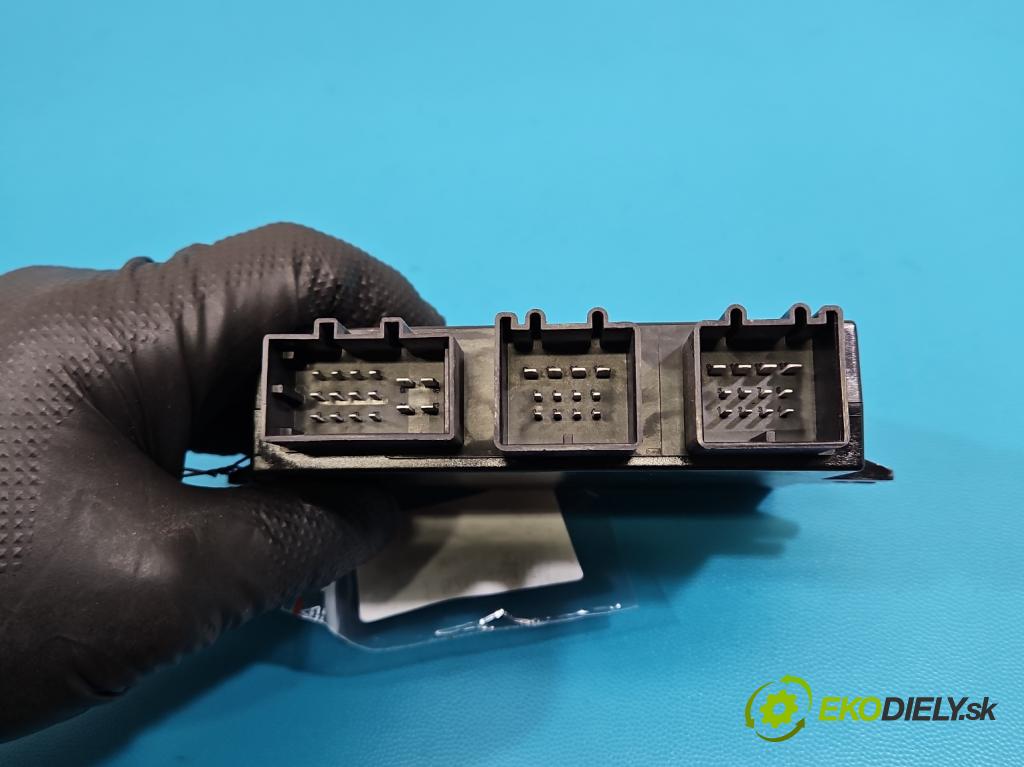 Vw Passat B7 2010-2014 2.0 tdi 140 HP manual 103 kW 1968 cm3 5- riadiaca jednotka ostatné 7N0907383