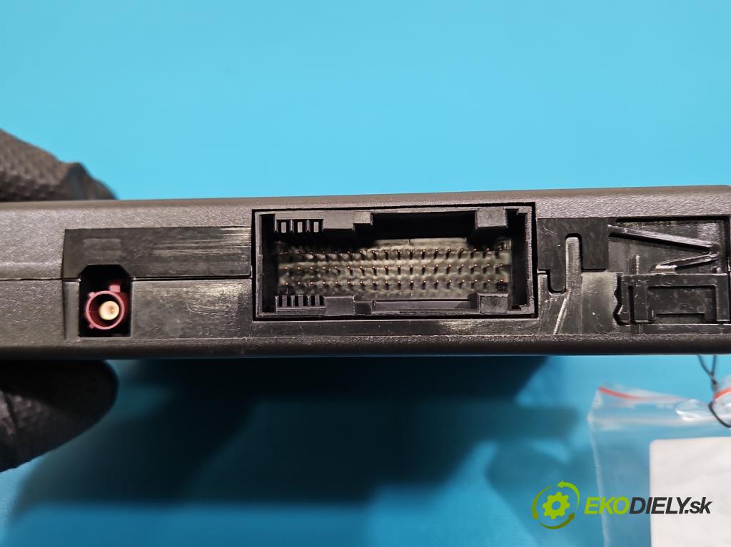 Vw Passat B7 2010-2014 2.0 tdi 140 HP manual 103 kW 1968 cm3 5- riadiaca jednotka ostatné 3C8035730B