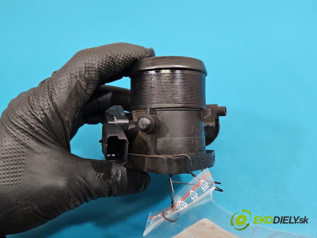 Volvo V50 2.0d 133 hp manual 98 kW 1997 cm3 5- škrticí klapka 9647474880 (Škrticí klapka)