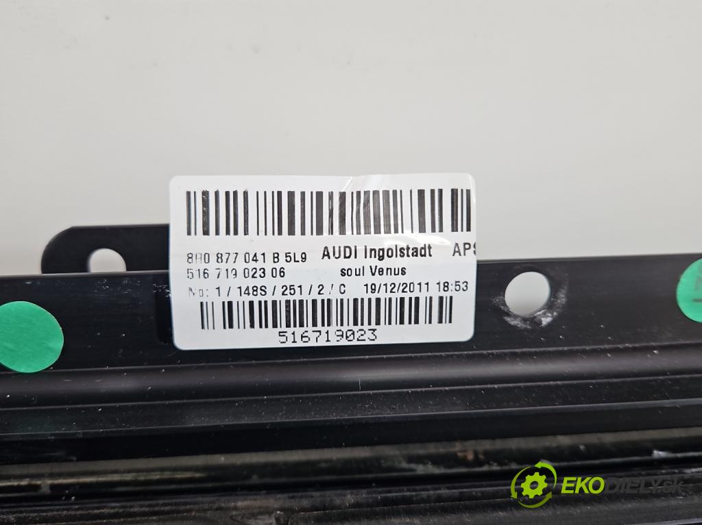 Audi Q5 2008-2016 3.0 tdi 239KM automatic 176 kW 2967 cm3 5- Střešní okno: 8R0877041B (Sklo karoserie)