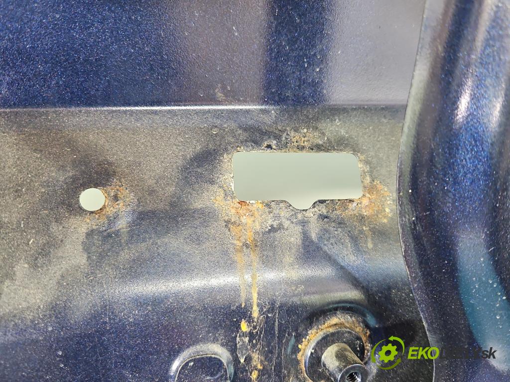 Toyota Avensis III T27 2009-2018 1.8 vvti 147 HP manual 108 kW 1798 cm3 4- zadna kufor  (Kapota zadná (kufor))