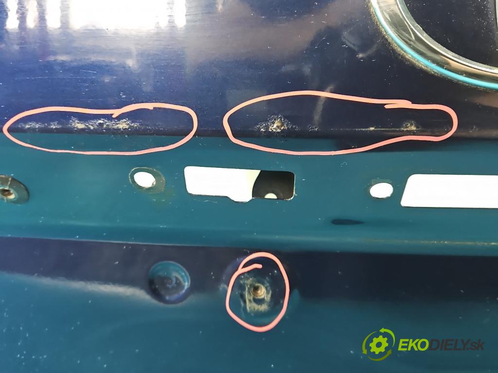 Toyota Avensis III T27 2009-2018 1.8 vvti 147 HP manual 108 kW 1798 cm3 4- zadna kufor  (Kapota zadná (kufor))