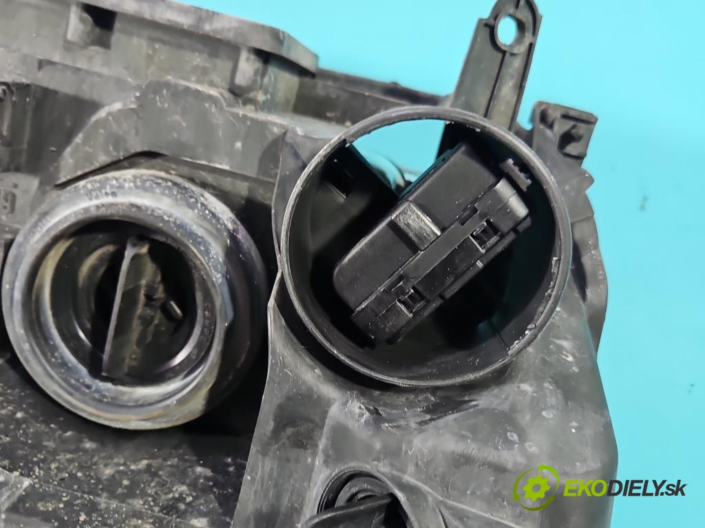 Opel Meriva A 2002-2010 1.6 16V 101 HP manual 74 kW 1598 cm3 5- Reflektor: ľavý 89308550 (Kľučka dverí ostatné)