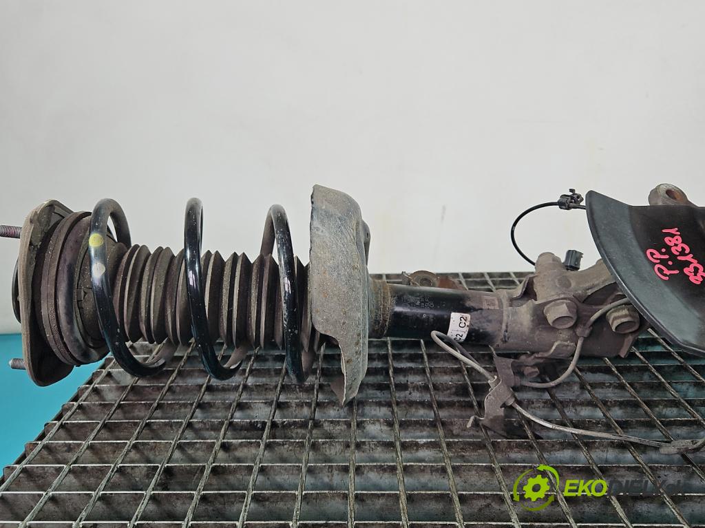 Toyota Corolla E21 2019- 1.8 16V 98 hp automatic 72 kW 1798 cm3 4- tlumič přední pravý  (Klika dveří ostatní)