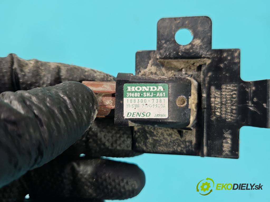 Honda CR-V III 2006-2011 2.2 i-CTDi 150 hp manual 110 kW 2199 cm3 5- snímač parkování 39680-SHJ-A61