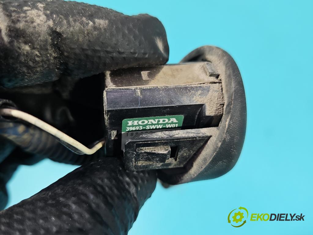 Honda CR-V III 2006-2011 2.2 i-CTDi 150 HP manual 110 kW 2199 cm3 5- snímač parkovaní: 188400-4001