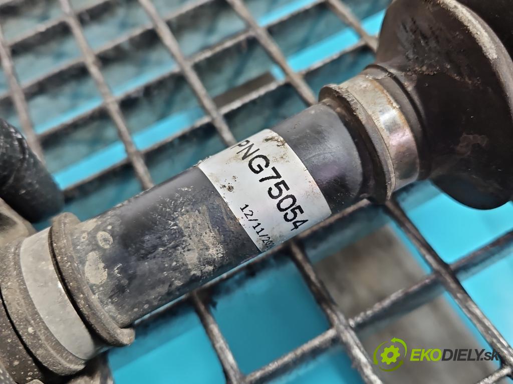 Honda CR-V III 2006-2011 2.2 i-CTDi 150 HP manual 110 kW 2199 cm3 5- poloos predné pravé PNG75054