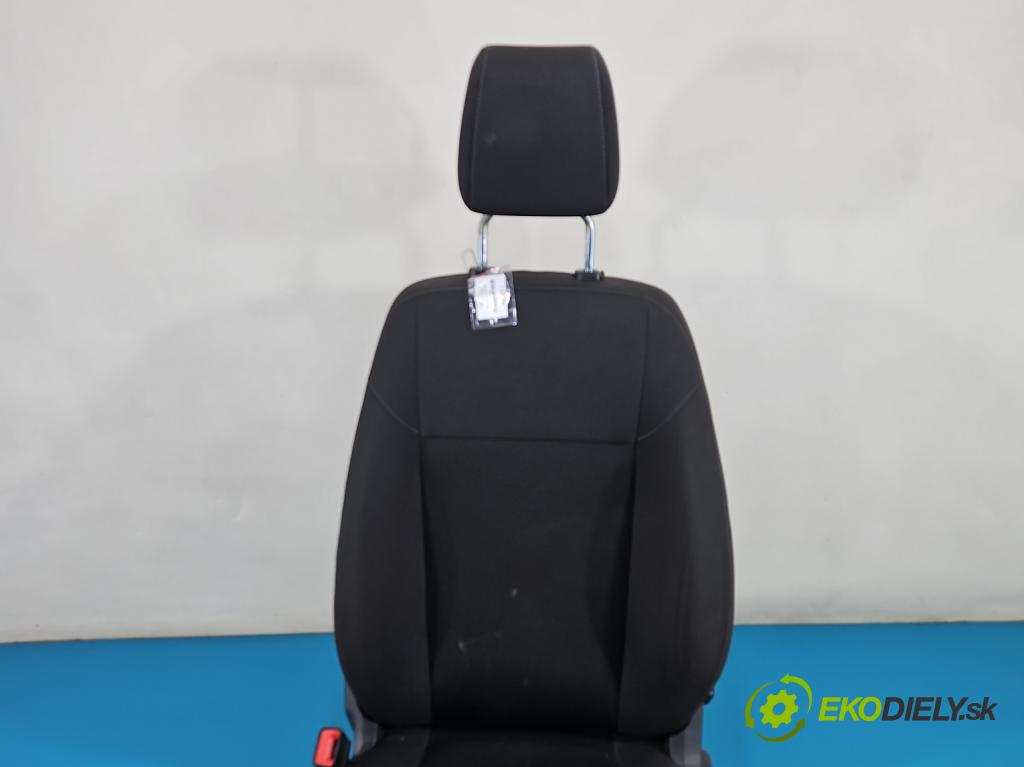 Ford Focus Mk3 2010-2018 1.5 tdci 95 hp manual 70 kW 1499 cm3 5- Sedadlo levý  (Sedadlo)