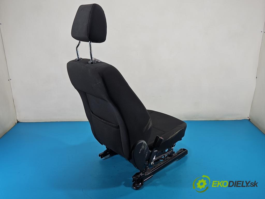 Ford Focus Mk3 2010-2018 1.5 tdci 95 hp manual 70 kW 1499 cm3 5- Sedadlo levý  (Sedadlo)