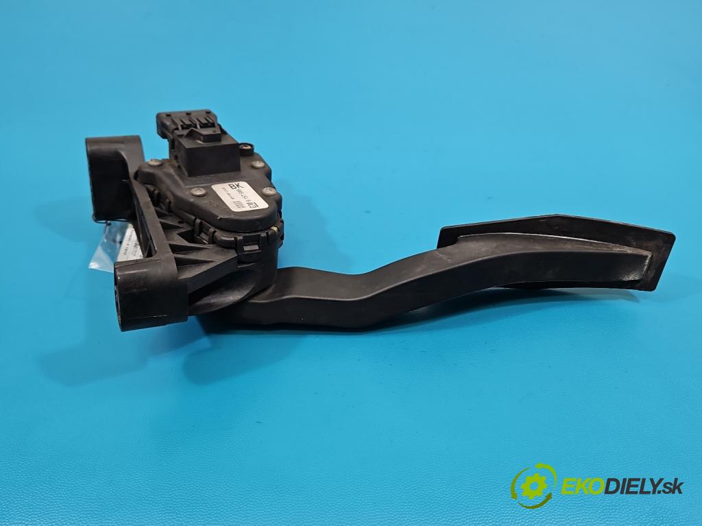 Opel Astra III 2004-2014 1.7 cdti 101 hp manual 74 kW 1686 cm3 5- pedal plyn: potenciometr: 9157998