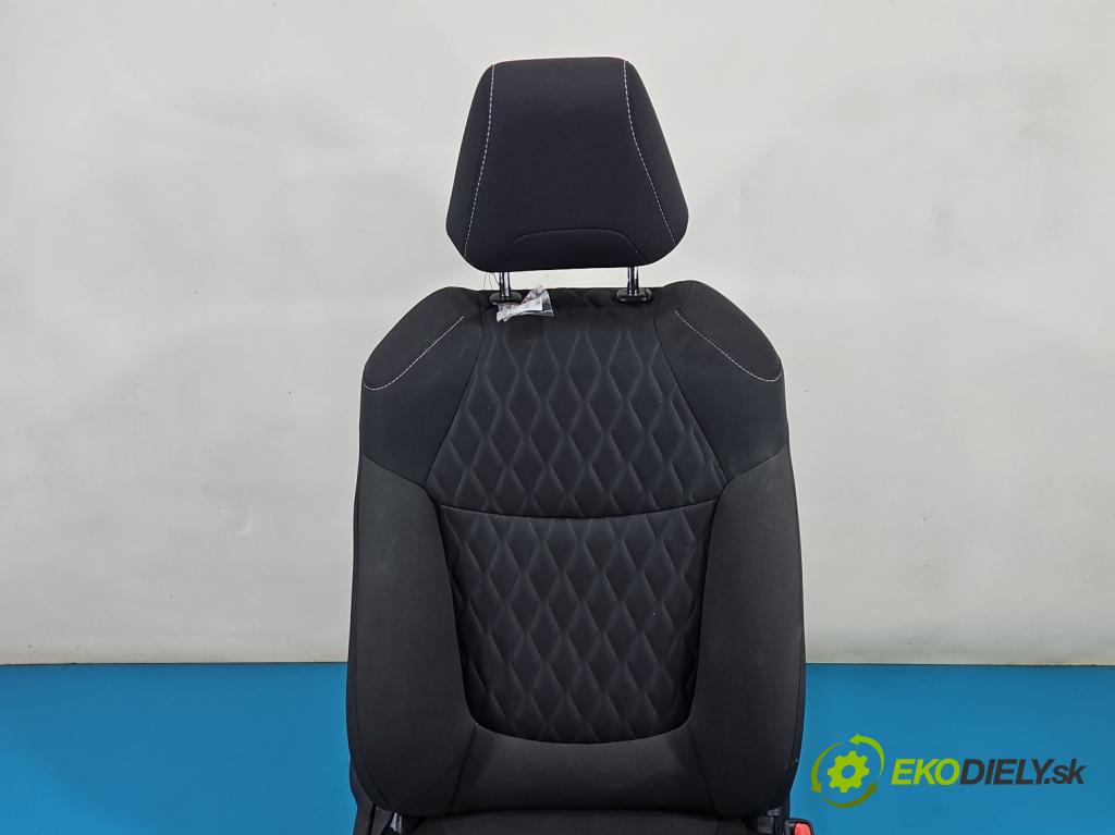 Toyota Corolla E21 2019- 1.8 16V 98 HP automatic 72 kW 1798 cm3 4- Sedačka pravý (Sedadlo)