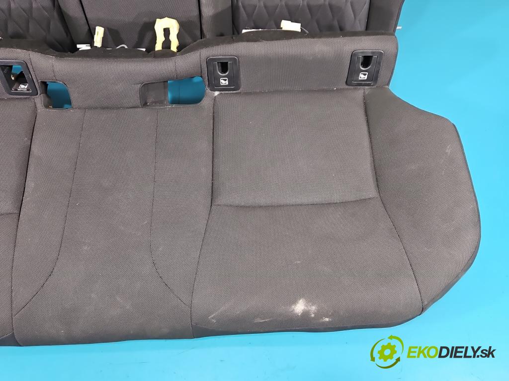 Toyota Corolla E21 2019- 1.8 16V 98 HP automatic 72 kW 1798 cm3 4- Pohovka: zadné (Sedadlo)