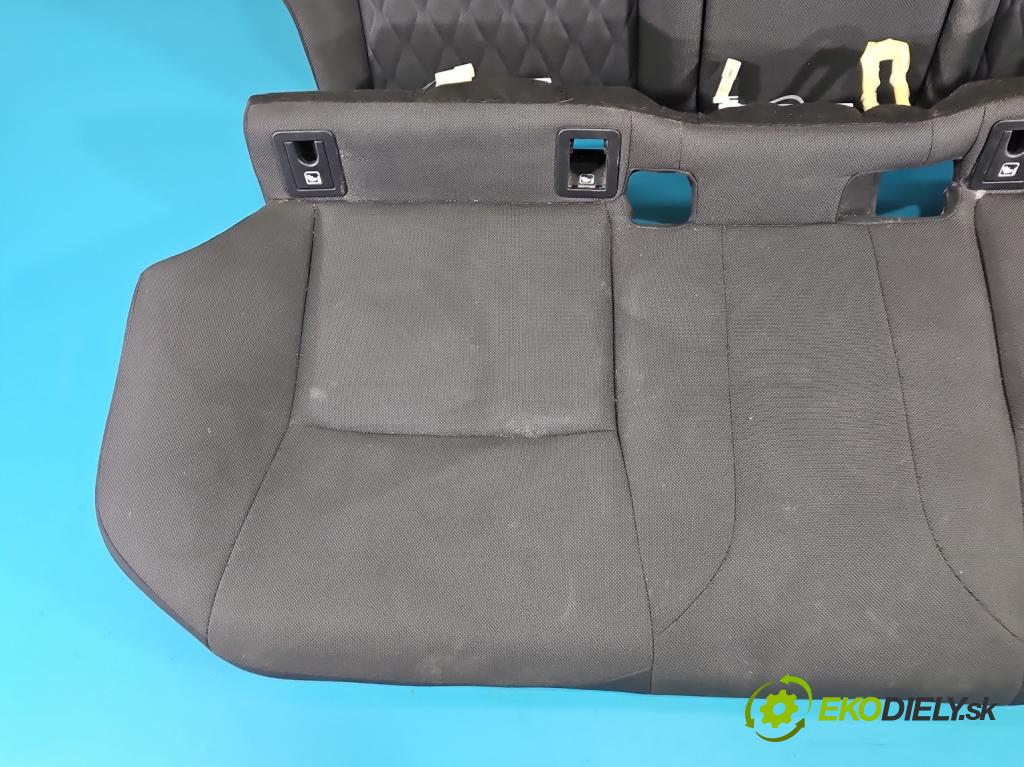 Toyota Corolla E21 2019- 1.8 16V 98 HP automatic 72 kW 1798 cm3 4- Pohovka: zadné (Sedadlo)