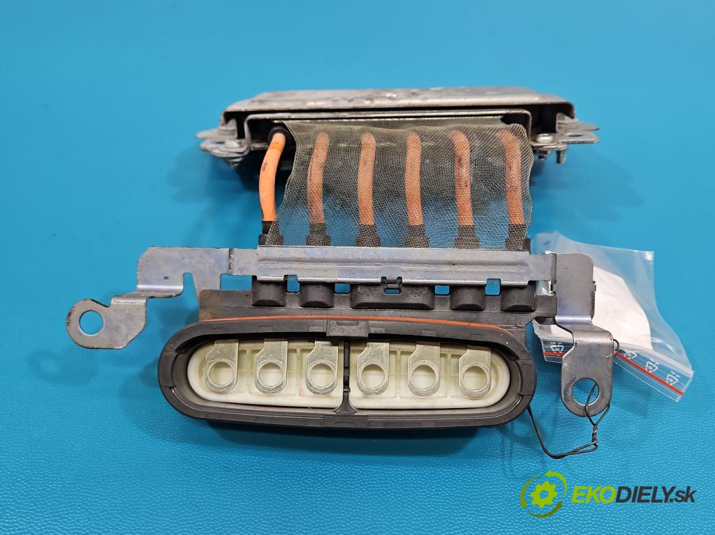 Toyota Corolla E21 2019- 1.8 16V 98 HP automatic 72 kW 1798 cm3 4- Zväzok: ostatné