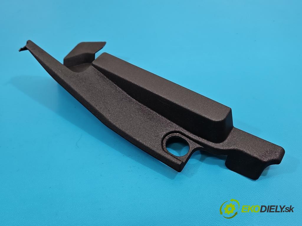 Toyota Corolla E21 2019- 1.8 16V 98 HP automatic 72 kW 1798 cm3 4- kryt plast 53825-02220