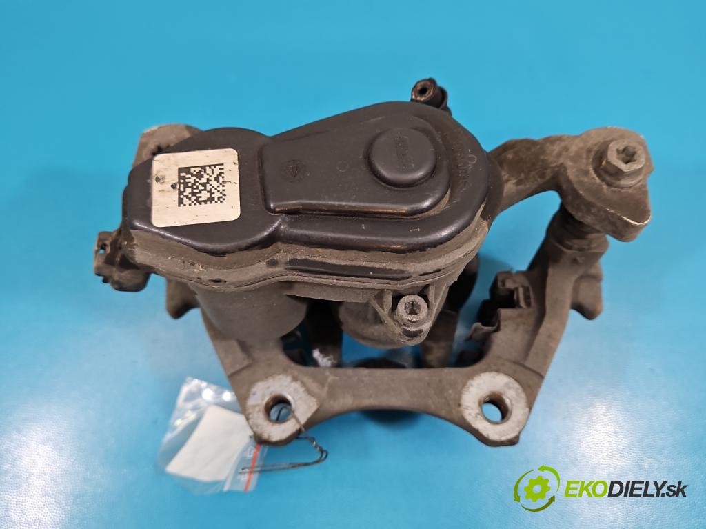 Toyota Corolla E21 2019- 1.8 16V 98 hp automatic 72 kW 1798 cm3 4- brzdič zadní pravý  (Klika dveří ostatní)