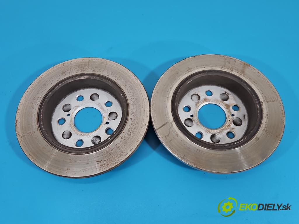 Toyota Corolla E21 2019- 1.8 16V 98 hp automatic 72 kW 1798 cm3 4- Štíty: posilovač zadní