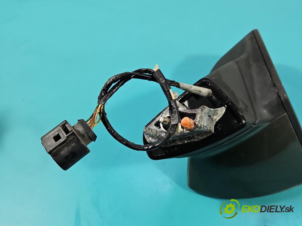 Seat Leon III 2012-2020 2.0 tdi 150 HP manual 110 kW 1968 cm3 5- zrkadlo ľavé  (Kľučka dverí ostatné)