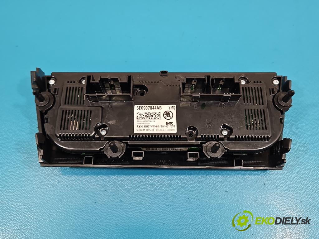 Skoda Octavia III 2013- 1.4 TSI 150 HP manual 110 kW 1395 cm3 5- panel kúrenia 5E0907044AB