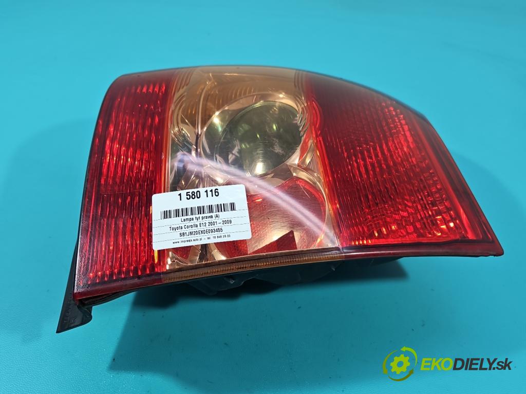 Toyota Corolla E12 2001-2009 1.4 vvti 97KM manual 71 kW 1398 cm3 3- svetlo / reflektor zadné pravé  (Kľučka dverí ostatné)