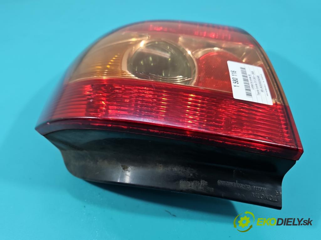 Toyota Corolla E12 2001-2009 1.4 vvti 97KM manual 71 kW 1398 cm3 3- svetlo / reflektor zadné pravé  (Kľučka dverí ostatné)