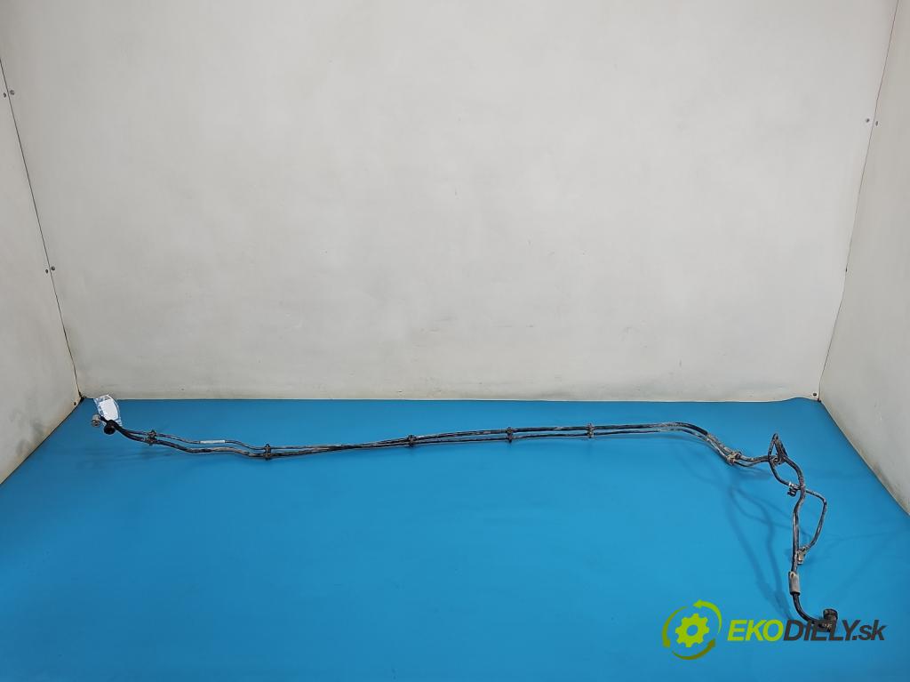 Bmw i3 2013–2022 0.0 elektrický: 170 HP automatic 125 kW 1 cm3 5- rúrka palivovy 7399374