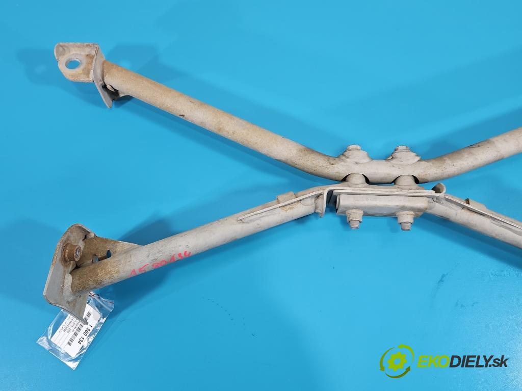 Bmw i3 2013–2022 0.0 elektrický: 170 HP automatic 125 kW 1 cm3 5- Vzpěra: