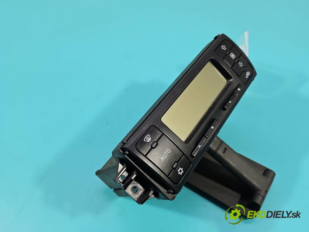 Seat Leon I 1999-2005 1.9 tdi 110 hp manual 81 kW 1896 cm3 5- palubní deska panel topení