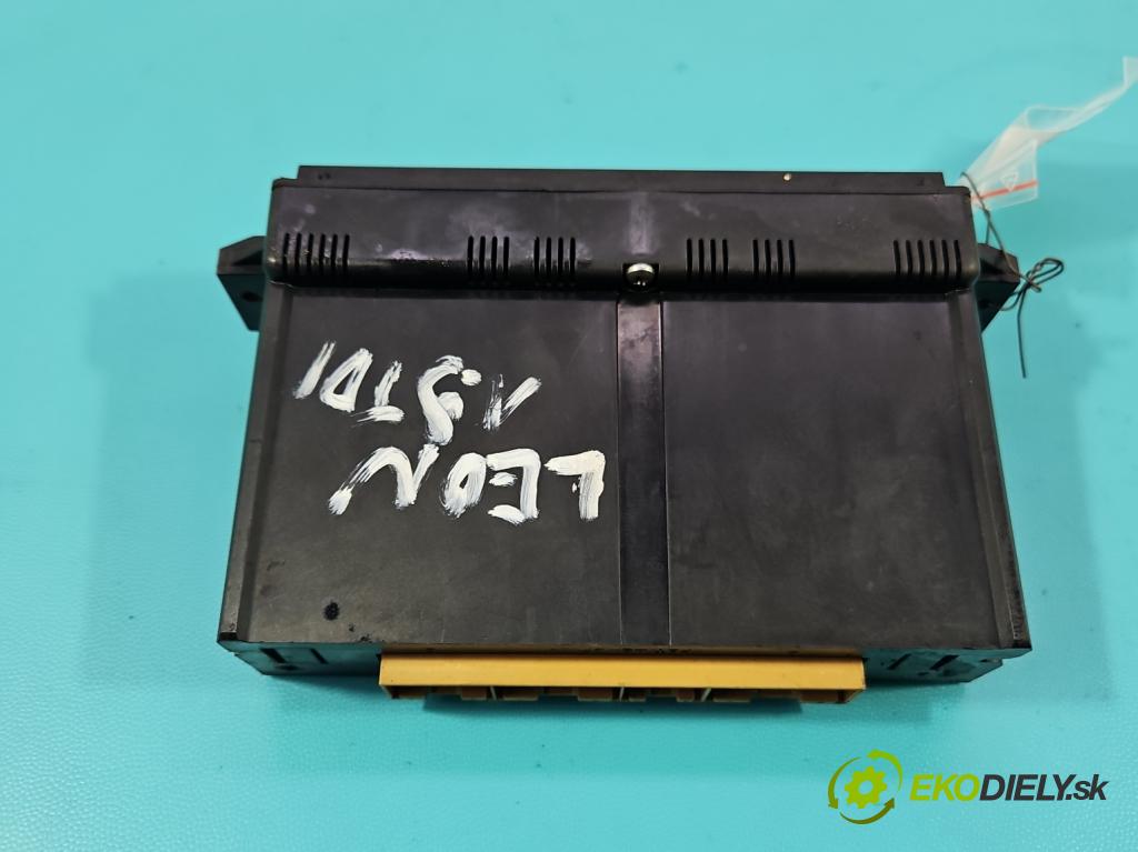 Seat Leon I 1999-2005 1.9 tdi 110 hp manual 81 kW 1896 cm3 5- palubní deska panel topení