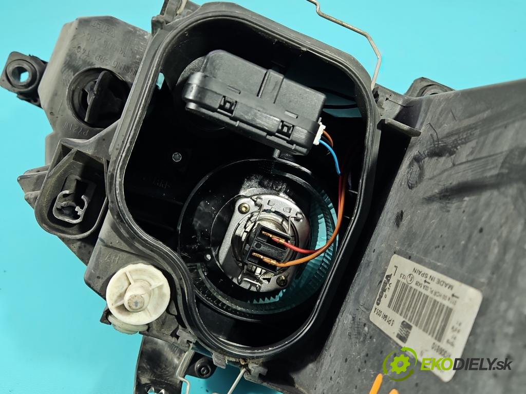 Seat Toledo III 2004-2009 1.6 SR 102 HP manual 75 kW 1595 cm3 5- Reflektor: ľavý 5P1941005A (Kľučka dverí ostatné)