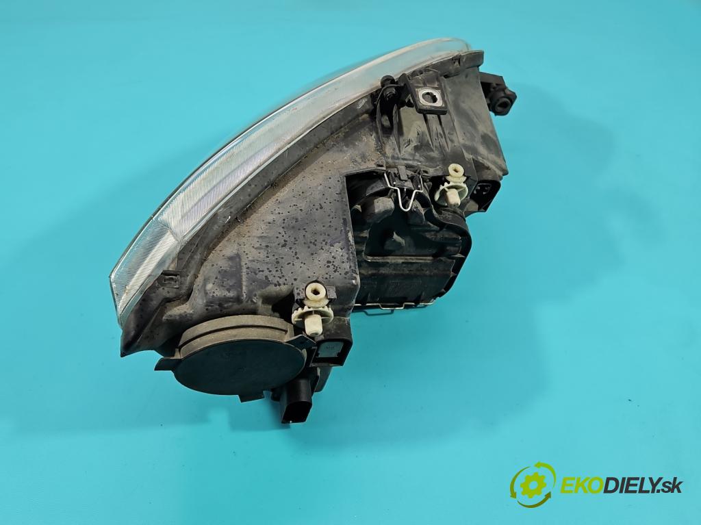 Seat Toledo III 2004-2009 1.6 SR 102 HP manual 75 kW 1595 cm3 5- Reflektor: ľavý 5P1941005A (Kľučka dverí ostatné)