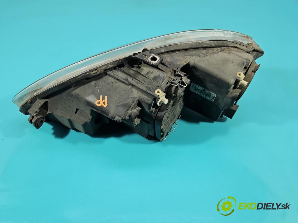 Seat Toledo III 2004-2009 1.6 SR 102 HP manual 75 kW 1595 cm3 5- Reflektor: pravý 5P1941006A (Svetlo predné pravé)