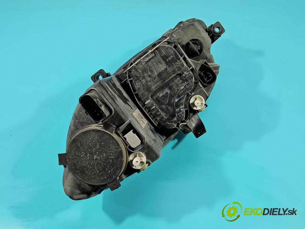 Seat Toledo III 2004-2009 1.6 SR 102 HP manual 75 kW 1595 cm3 5- Reflektor: pravý 5P1941006A (Svetlo predné pravé)