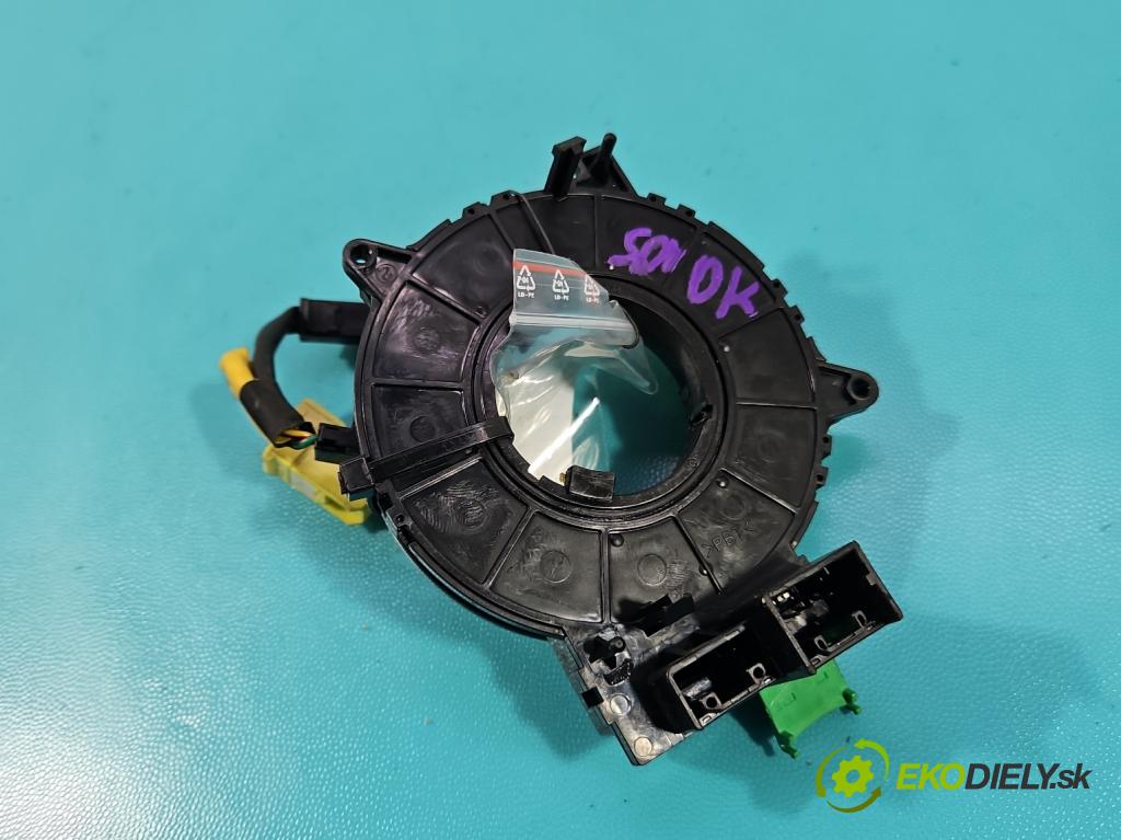 Mitsubishi Outlander I 2003-2006 2.0 16V 136 HP manual 100 kW 1997 cm3 5- Páska: airbag  (Airbag)